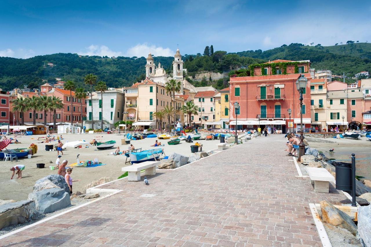 Goccia Di Mare 50M From The Sea - Happy Rentals Alassio Exterior photo